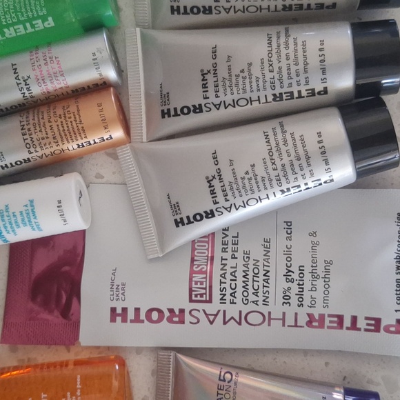 Peter Thomas Roth Skincare Collection - Picture 5 of 6